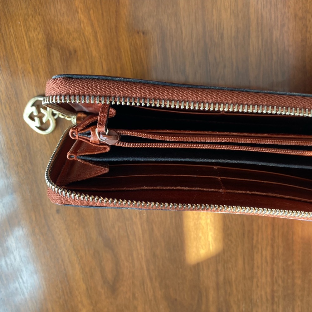 Gucci Zip Around Wallet in Guccissima Patent Leather - Picture 3 of 5